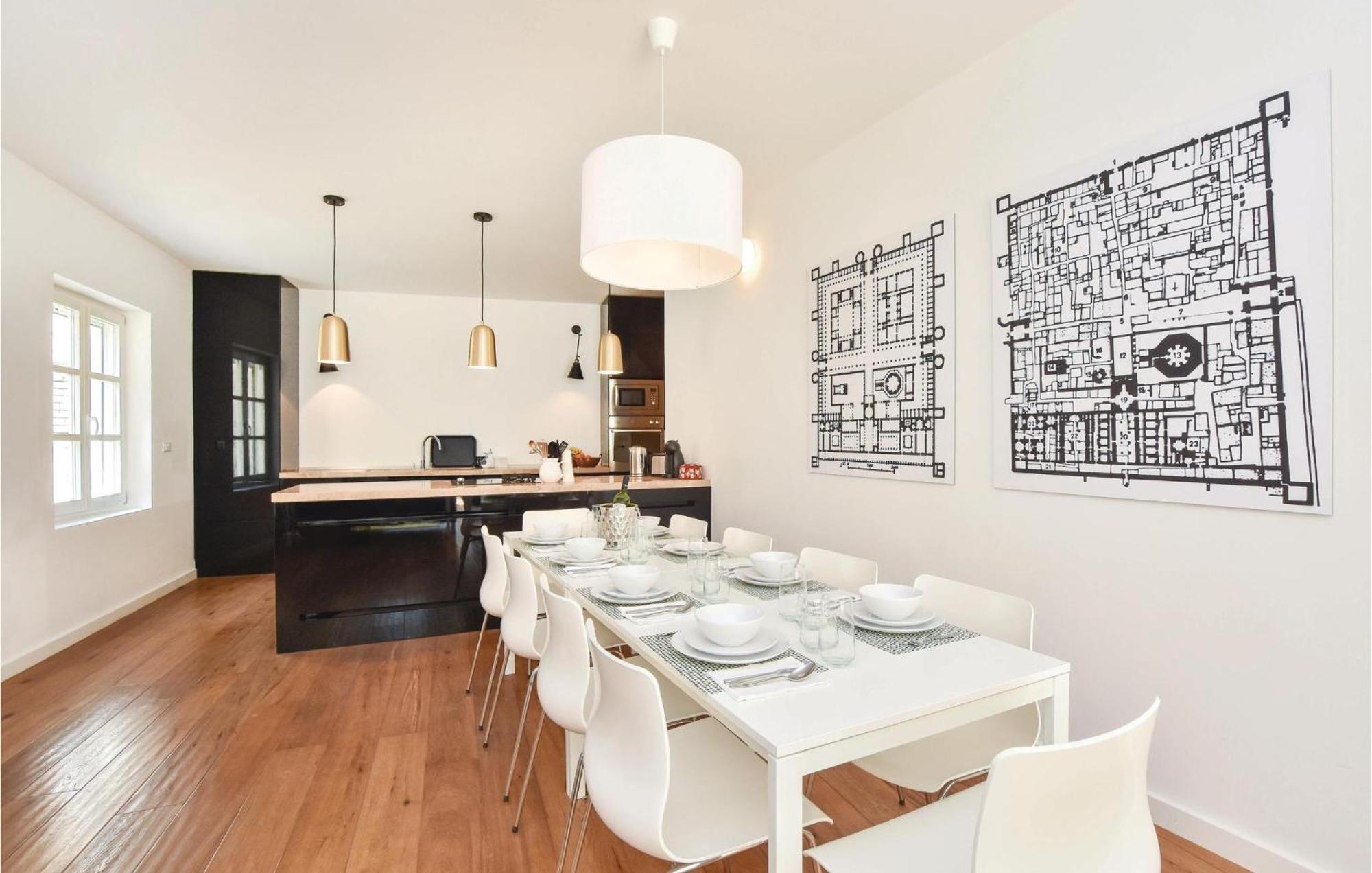 Stunning Home In Split With Outdoor Swimming Pool 외부 사진