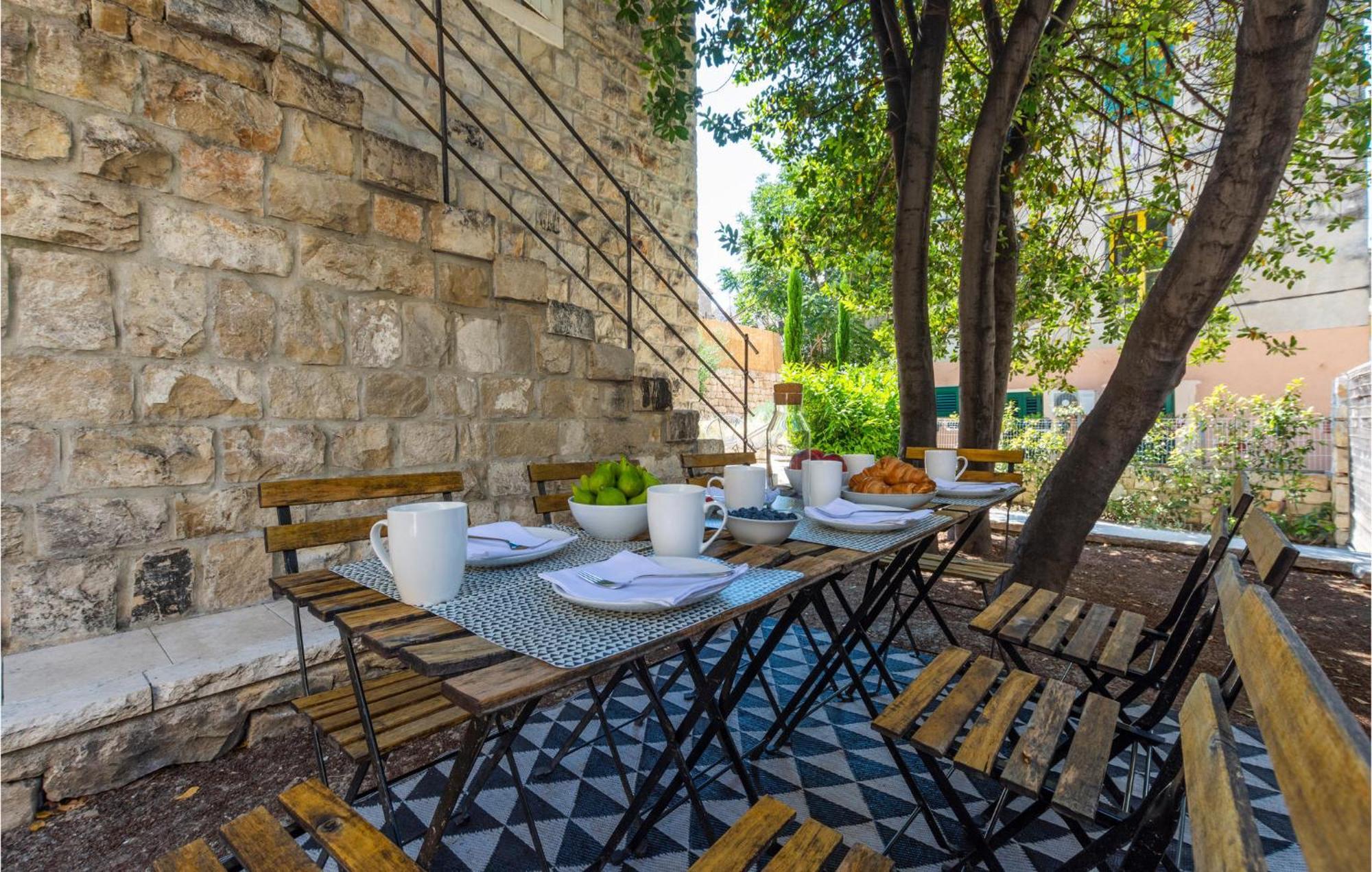 Stunning Home In Split With Outdoor Swimming Pool 외부 사진